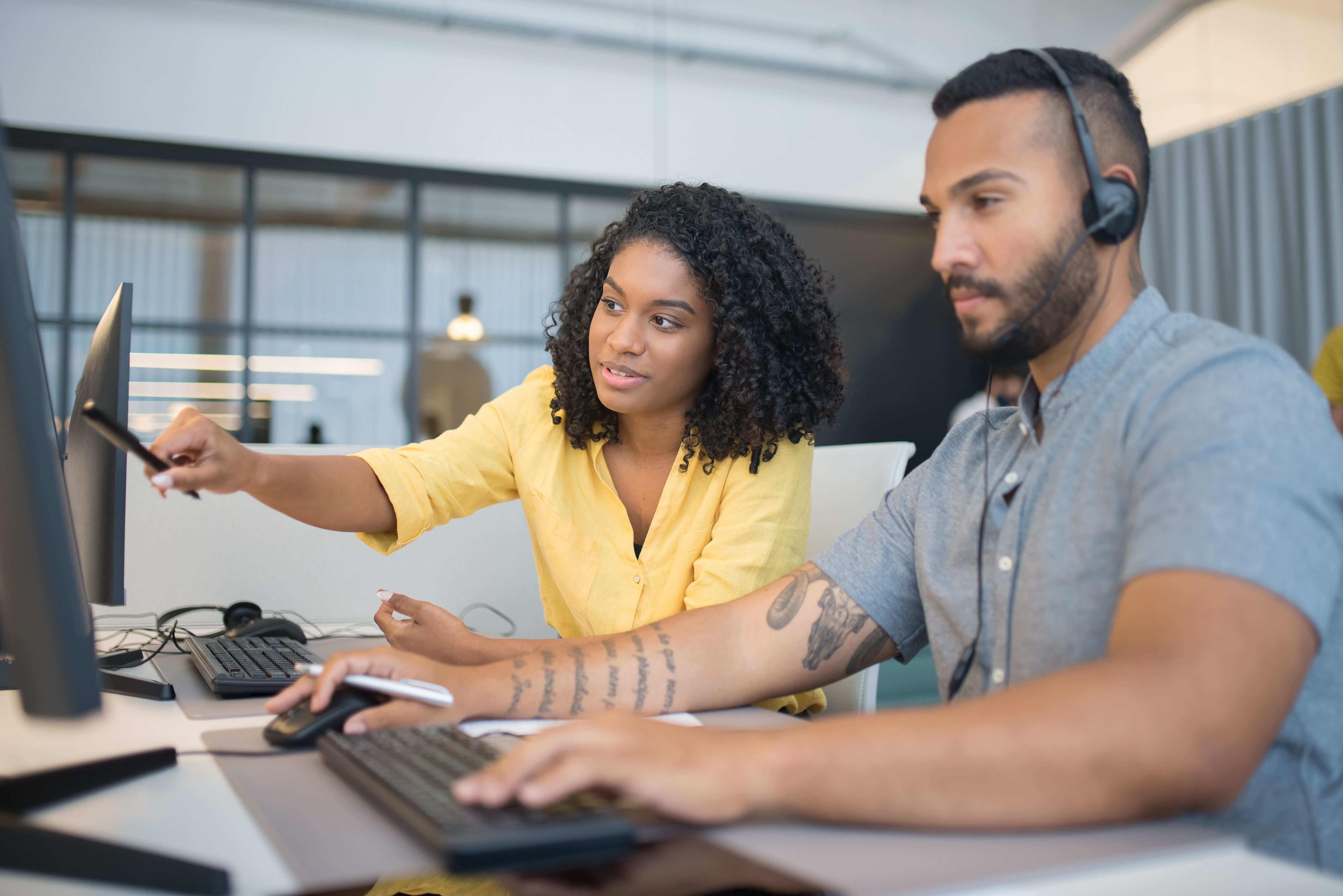 Equipo de atención al cliente de SMART CALL